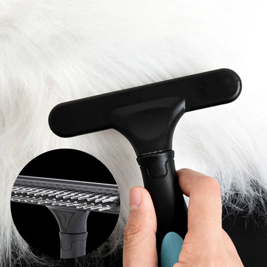Brosse de toilettage pour chien avec dents métalliques retirant les poils morts sur pelage long